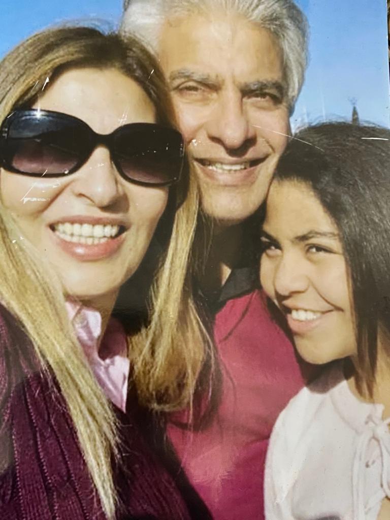 هجوم بالسكين على زوجة وائل الإبراشي في 6 أكتوبر