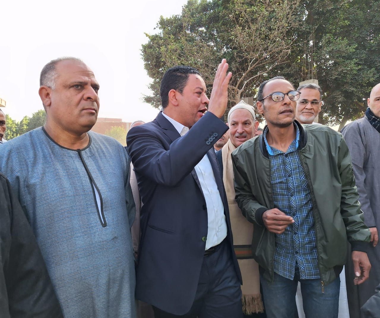 كبار السن يتصدرون اللجان الانتخابية " بنعلم ولادنا يحبوا وطنهم" النائب مصطفى النفيلي