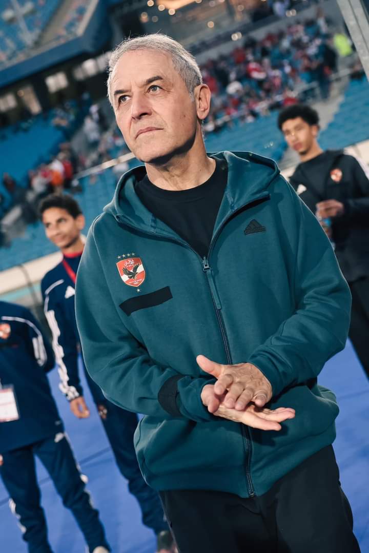 المدير الفني للنادي الأهلي 