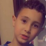 من أجل المال… شاب يعتدي على أمه ويلقيها في “المنور”