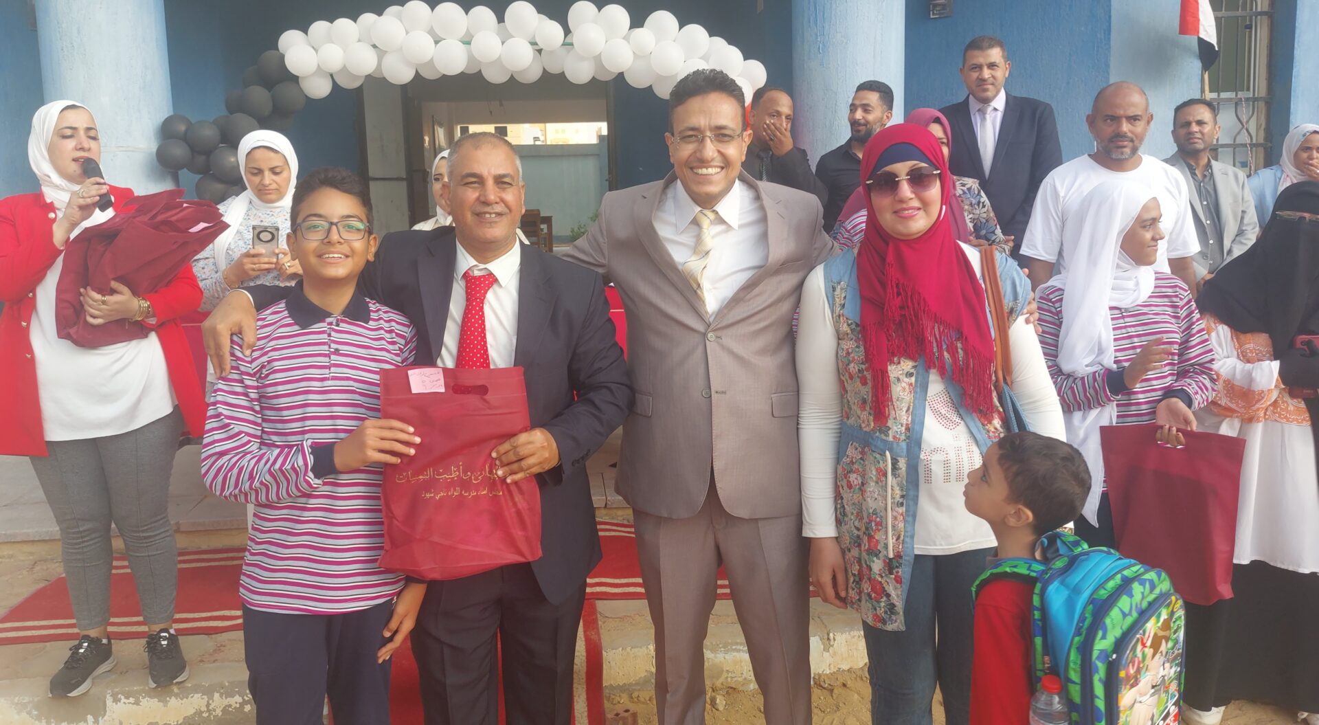 مدرسة اللواء ناجي شهود التجريبية للغات.. نموذج للتميز والتطوير