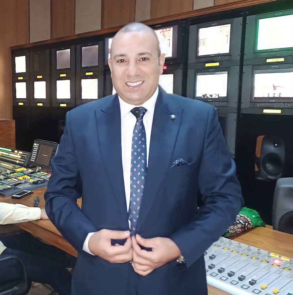 نموذج مصري مشرف الدكتور (ياسر ايوب) 