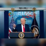 الأسواق تتفاعل مع تصريحات ترامب: وول ستريت مضطربة والدولار في صعود