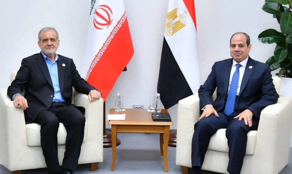 الرئيس يعرب عن قلق مصر إزاء تصاعد التوتر في المنطقة 