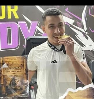 معجزة القوة المصرية: نور أشرف يُحلّق عالميًا برقم قياسي تاريخي في سن 17 عامًا