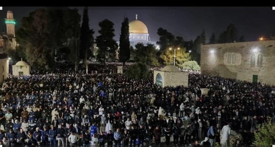 الأقصى يفتح أبوابه من جديد.. وعودة الروح لفلسطين تحت تكبيرات الفجر