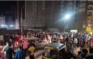 حادثه تهز القلوب  بالمحله الكبري.. سقوط قطعة جبس تنهي حياة سيدة وطفلها