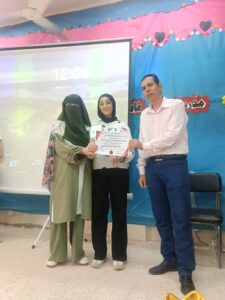 مدرسة فاطمة الزهراء بالعبور تنظم مسابقة «العباقرة» لتنمية قدرات الطلاب واكتشاف المواهب