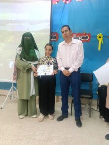 مدرسة فاطمة الزهراء بالعبور تنظم مسابقة «العباقرة» لتنمية قدرات الطلاب واكتشاف المواهب